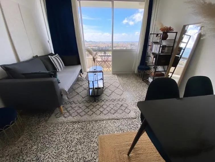 Appartement Magnifique Vue Sur Mer Et Sur Les Calanques - 3 Pieces à Marseille 0*,  France